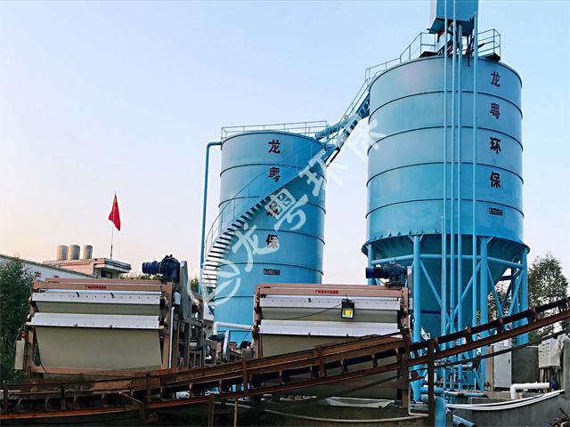 廣西欽州機制砂洗砂污泥脫水現(xiàn)場視頻